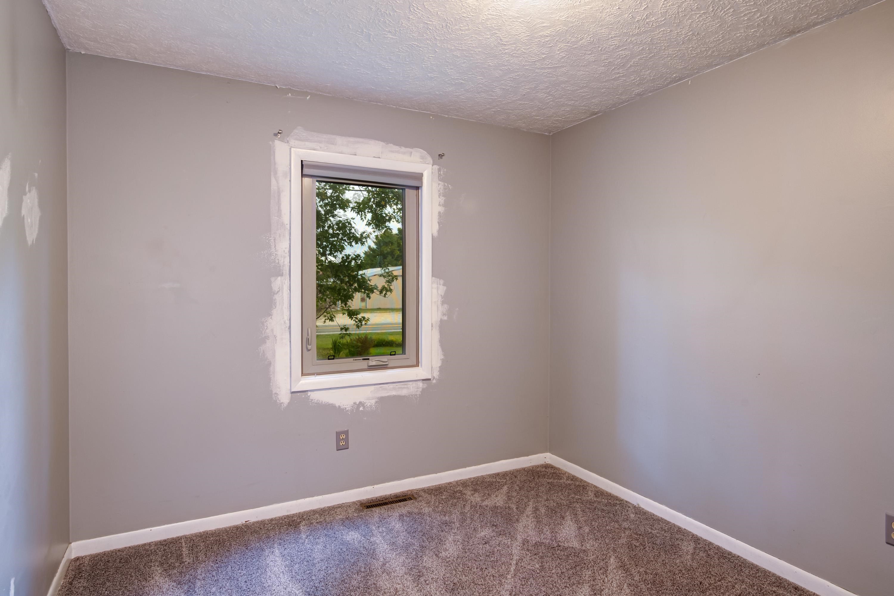 2450 West Long Lake Road Traverse City, MI 49685 - Photo 12 of 30 1938893-8b5c00e3-9988-408c-bd87-8bd3fc65d3e5.JPG