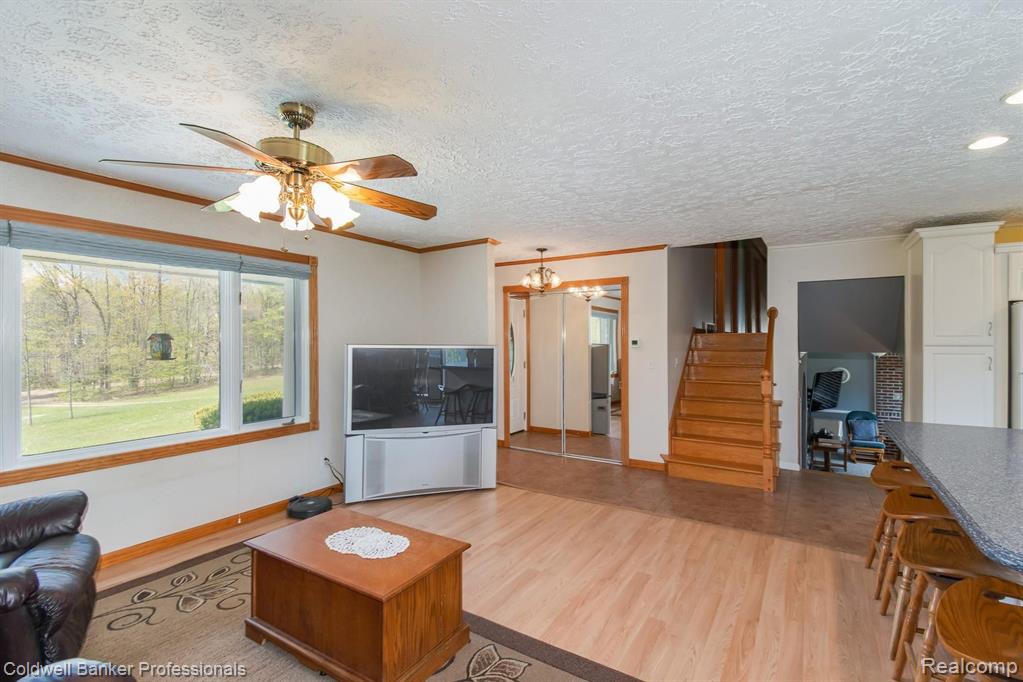 2173 Bray Road Attica, MI 48412 - Photo 6 of 39