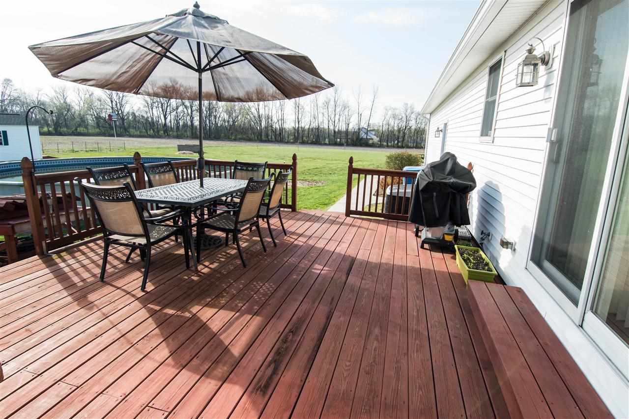 1742 South Henderson Road Vincennes, IN 47591 - Photo 14 of 17 Gallery Image 14
