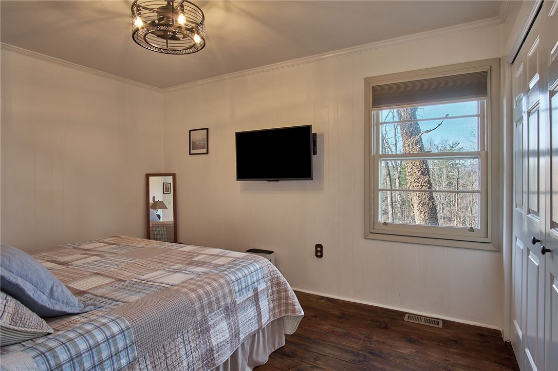207 Whitewater Lake Road Tamassee, SC 29686 - Photo 38 of 47 Gallery Image 38