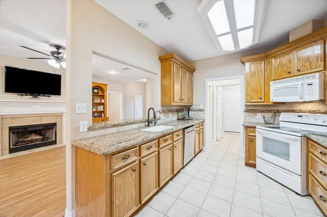 $419,500 | 13200 North Decker Drive, Pinehurst, TX 77362