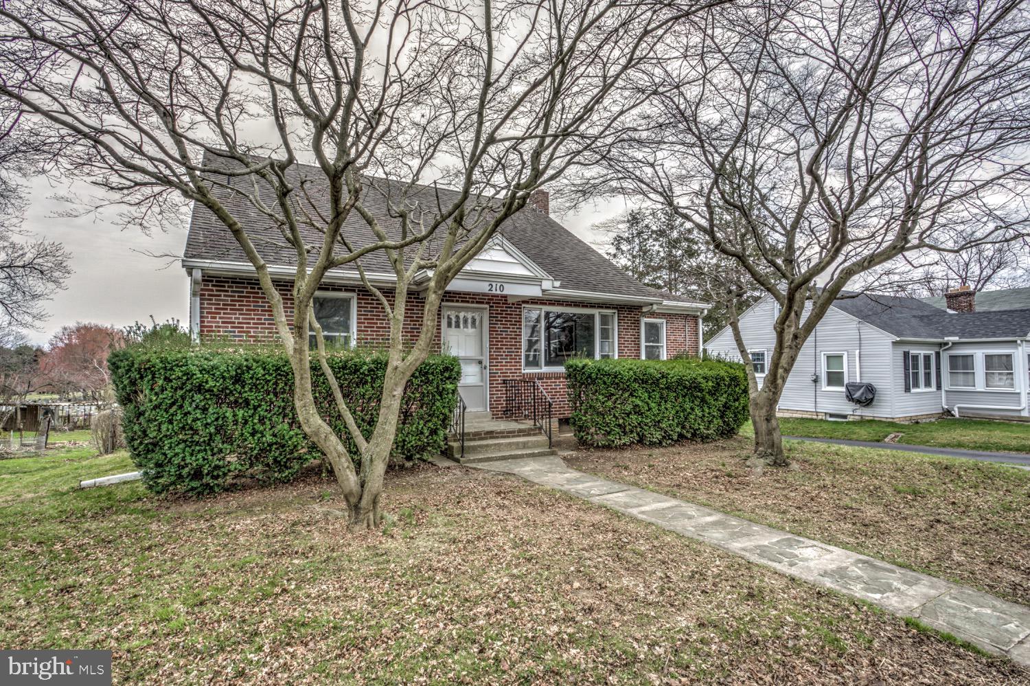 210 Rosedale Avenue Lancaster, PA 17603 - Photo 2 of 41 Gallery Image 2