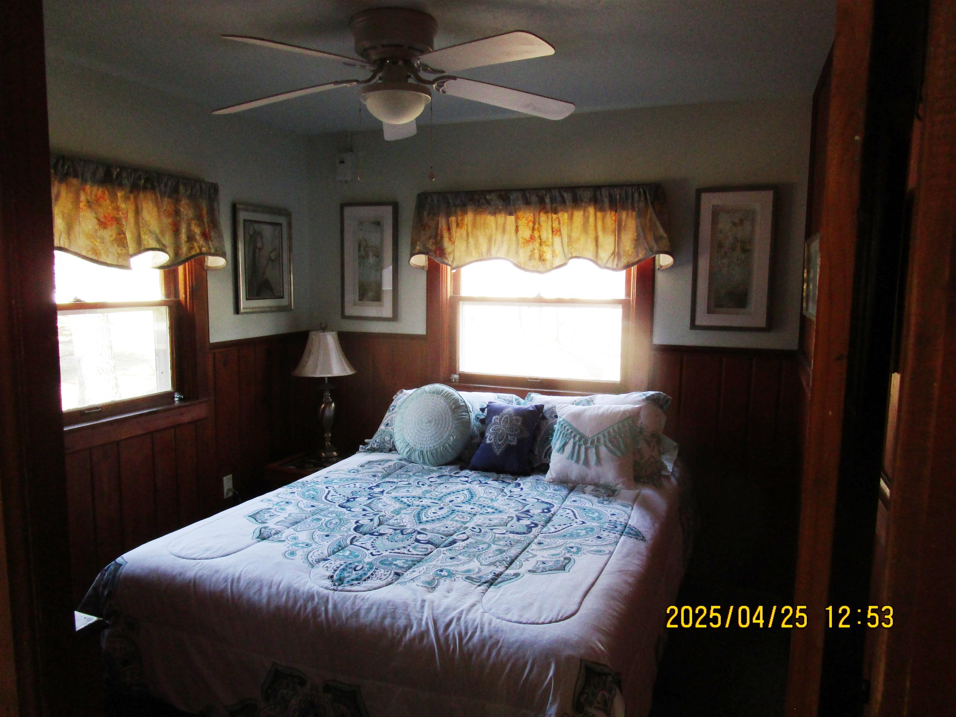 975 North Huron Road East Tawas, MI 48730 - Photo 9 of 17 1947285-d0f39cff-8ddb-473e-98db-195cfcd71f98.JPG