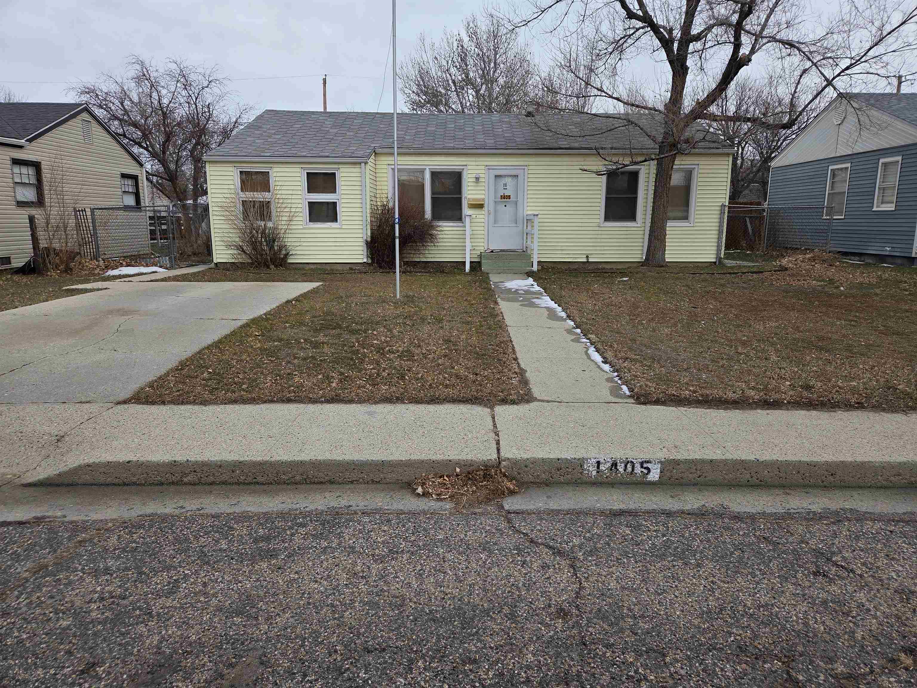 1405 Maple Street Casper, WY 82604 - Photo 5 of 18