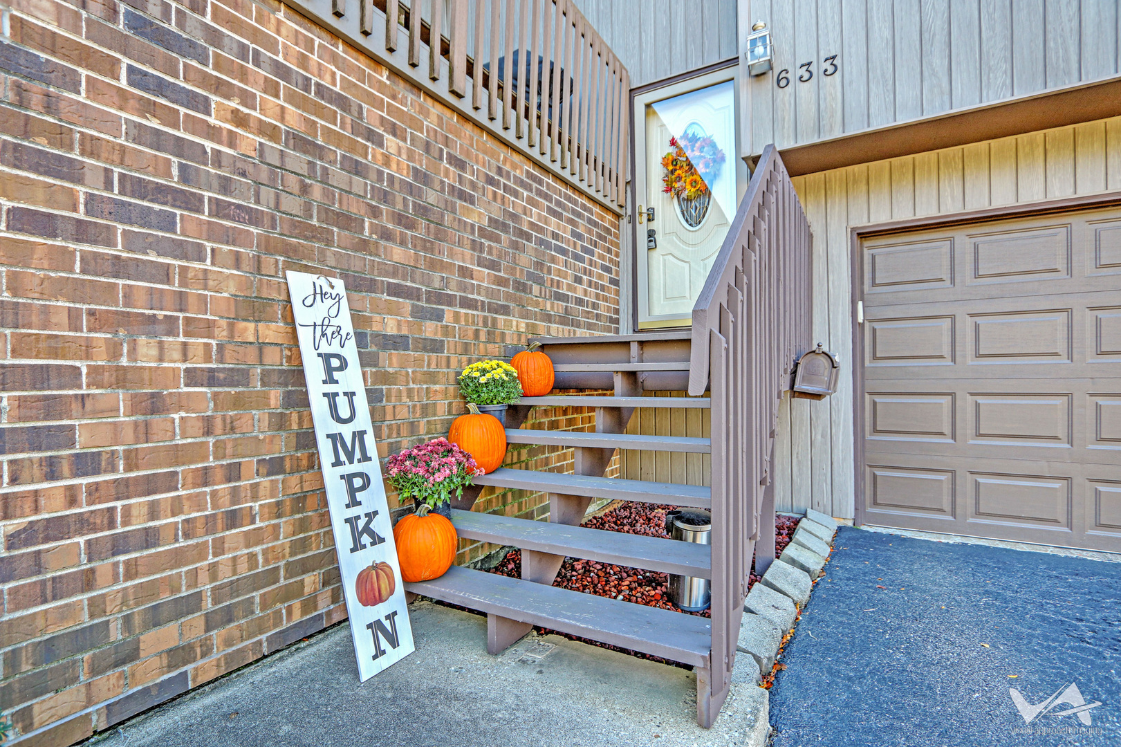 633 High Ridge Road Roselle, IL 60172 - Photo 3 of 37 Gallery Image 3