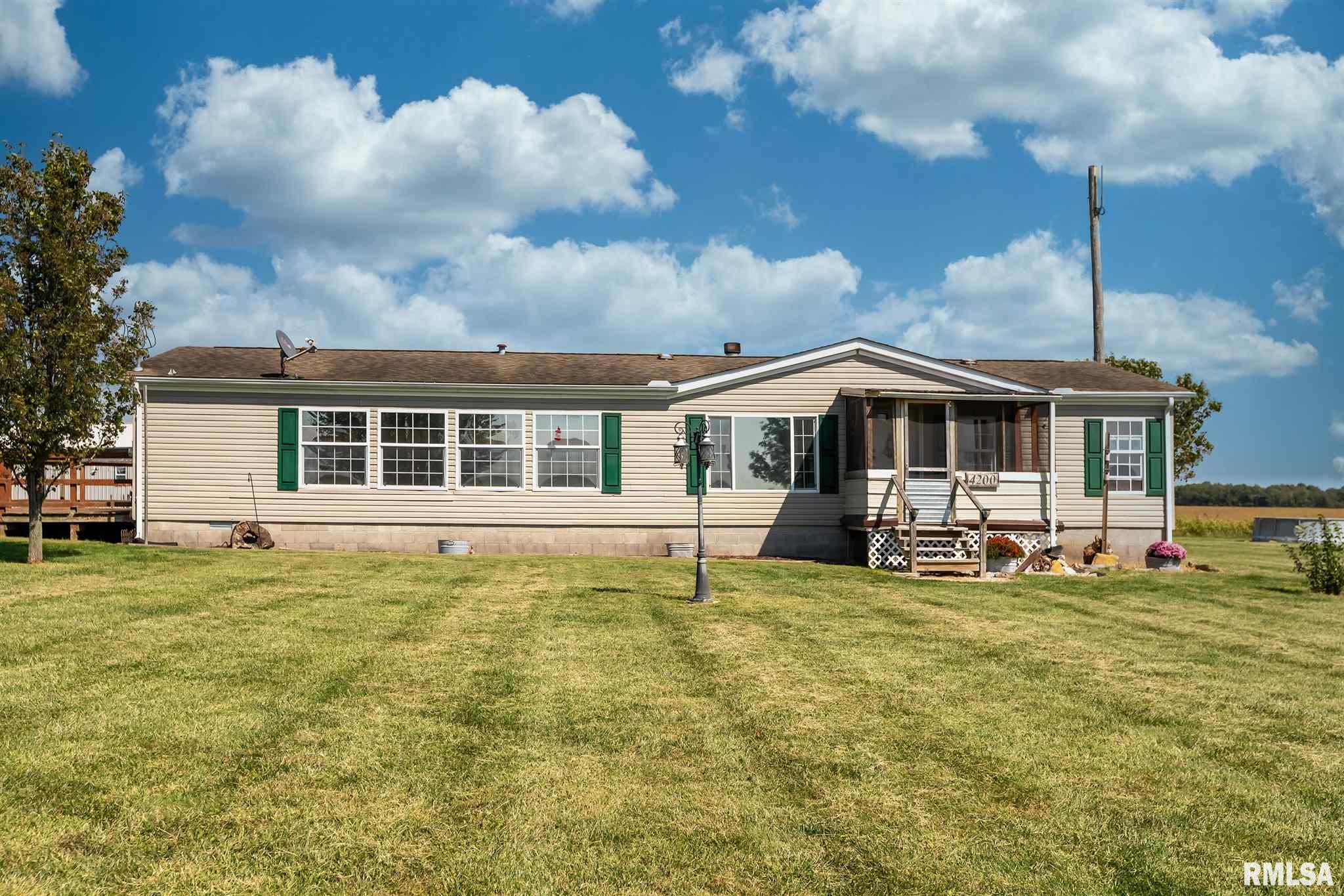 4200 Gladson Road Tamaroa, IL 62888 - Photo 1 of 28