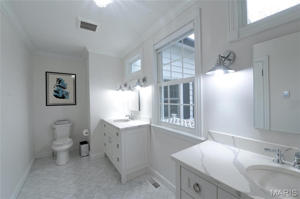 9043 Ladue Road Ladue, MO 63124 - Photo 33 of 63