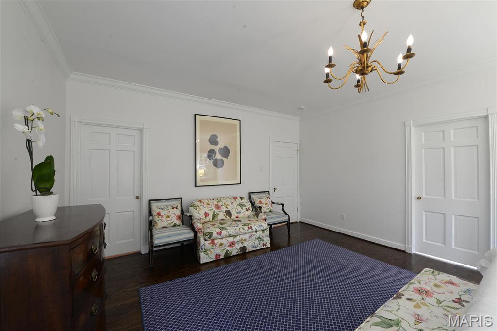 9043 Ladue Road Ladue, MO 63124 - Photo 35 of 63