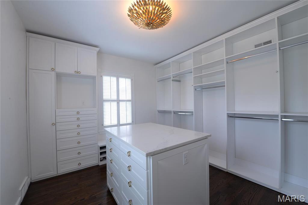 9043 Ladue Road Ladue, MO 63124 - Photo 36 of 63