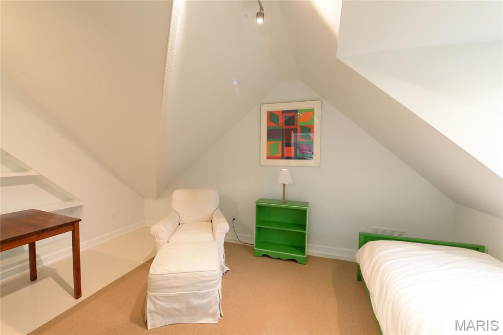 9043 Ladue Road Ladue, MO 63124 - Photo 44 of 63