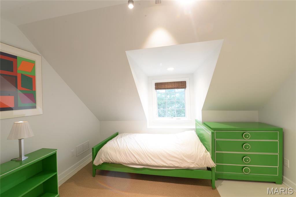 9043 Ladue Road Ladue, MO 63124 - Photo 45 of 63