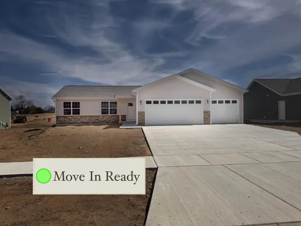 $350,455 | 3725 Muskie Drive, Weston, WI 54476