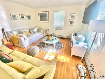 $850,000 | 5 Shadberry Trail, South Kingstown, RI 02879