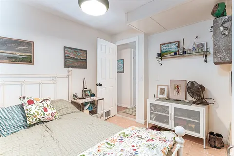 $850,000 | 5 Shadberry Trail, South Kingstown, RI 02879