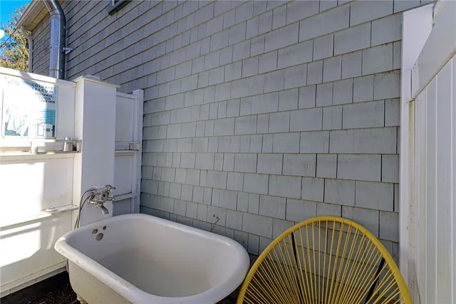 $850,000 | 5 Shadberry Trail, South Kingstown, RI 02879