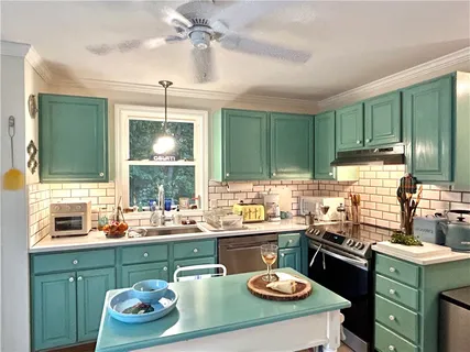 $850,000 | 5 Shadberry Trail, South Kingstown, RI 02879