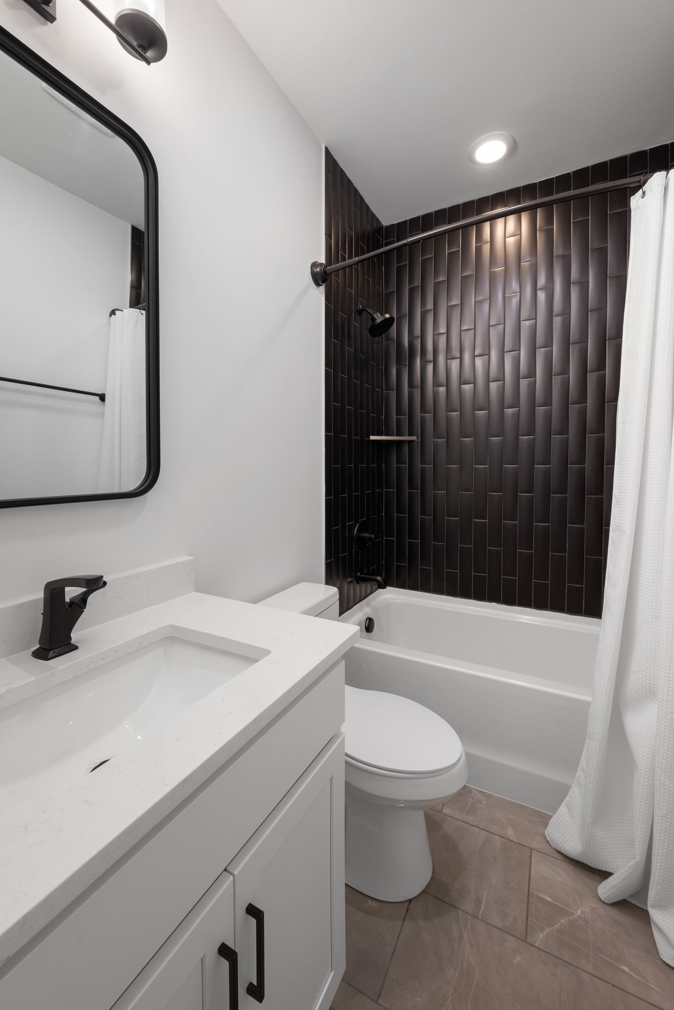 1305 A Lischey Avenue Nashville, TN 37207 - Photo 20 of 30 a bathroom with a sink a toilet and a bathtub