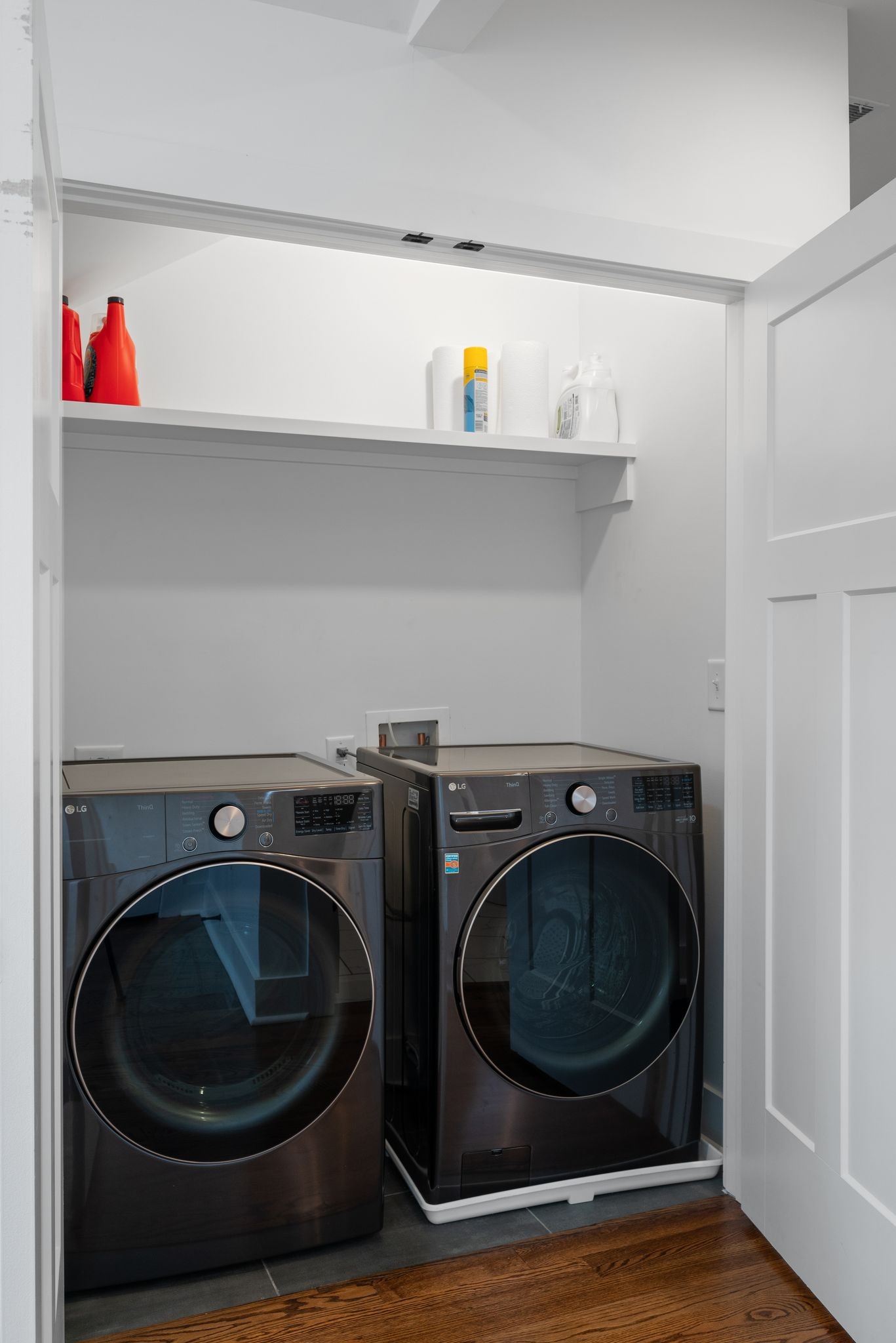 1305 A Lischey Avenue Nashville, TN 37207 - Photo 26 of 30 a utility room with washing machine