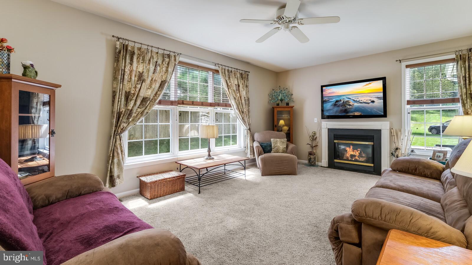 121 Mclaughlin Drive Aston, PA 19014 - Photo 21 of 47