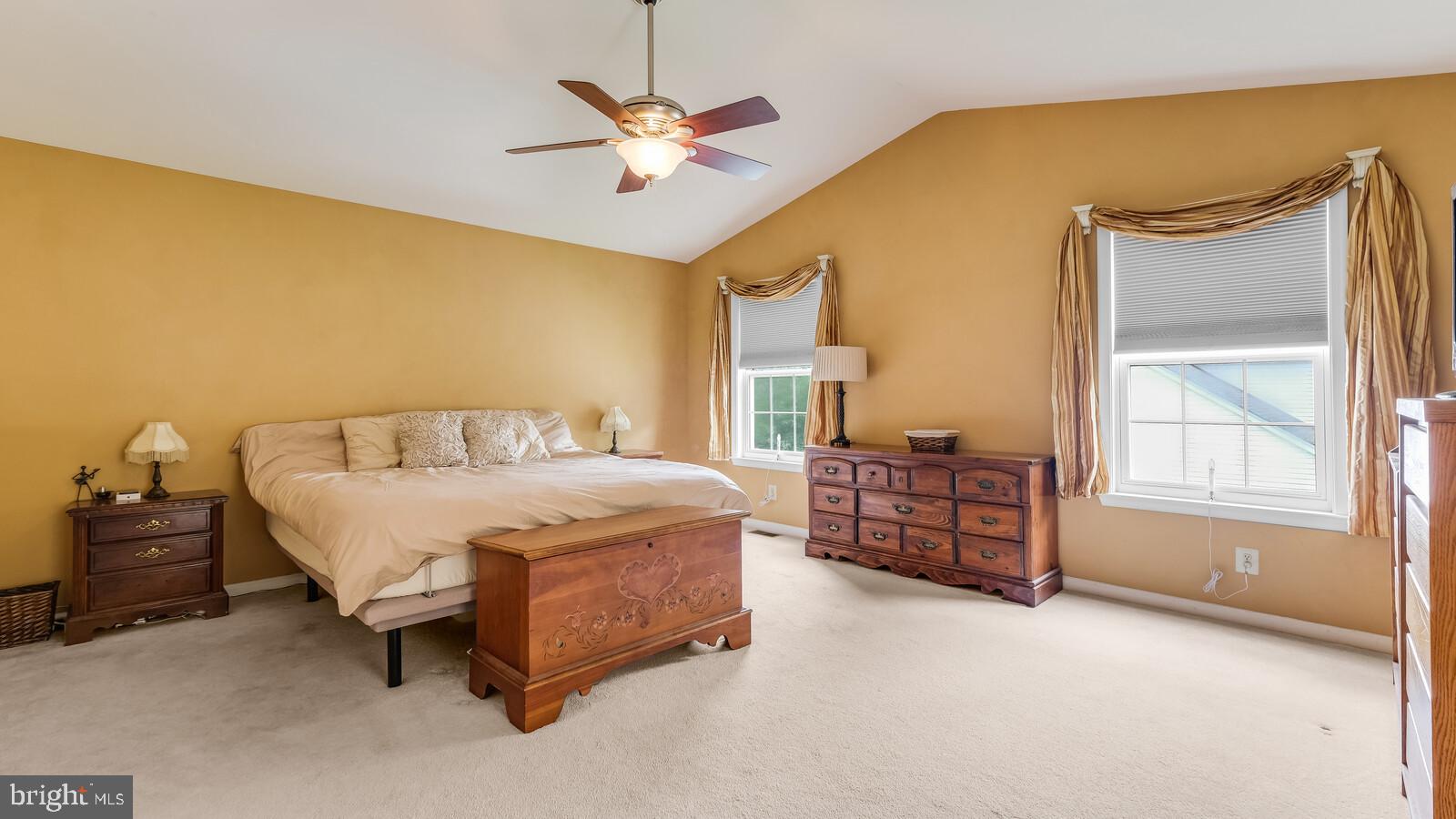 121 Mclaughlin Drive Aston, PA 19014 - Photo 25 of 47