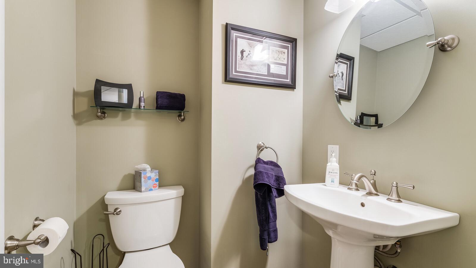 121 Mclaughlin Drive Aston, PA 19014 - Photo 41 of 47