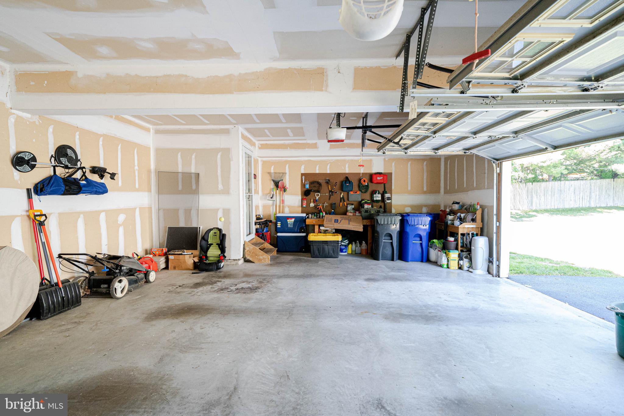 121 Mclaughlin Drive Aston, PA 19014 - Photo 44 of 47