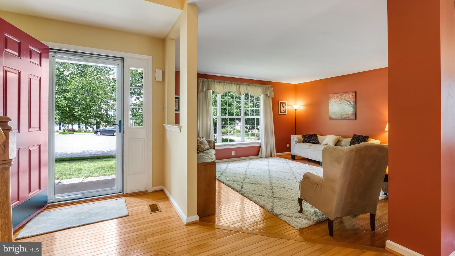 121 Mclaughlin Drive Aston, PA 19014 - Photo 8 of 47