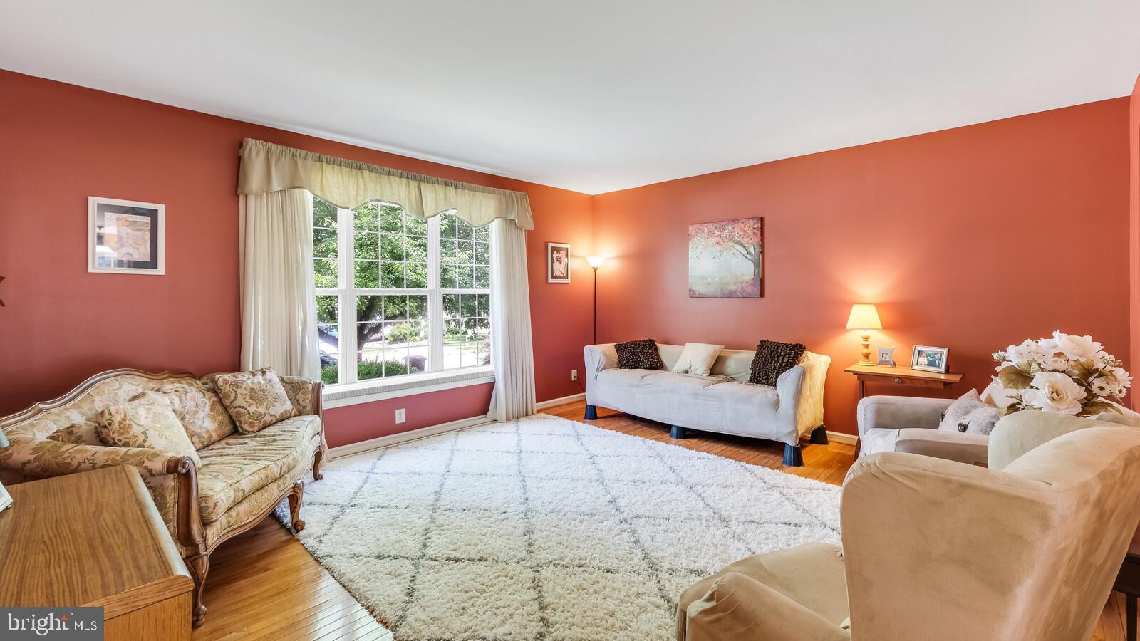 121 Mclaughlin Drive Aston, PA 19014 - Photo 9 of 47