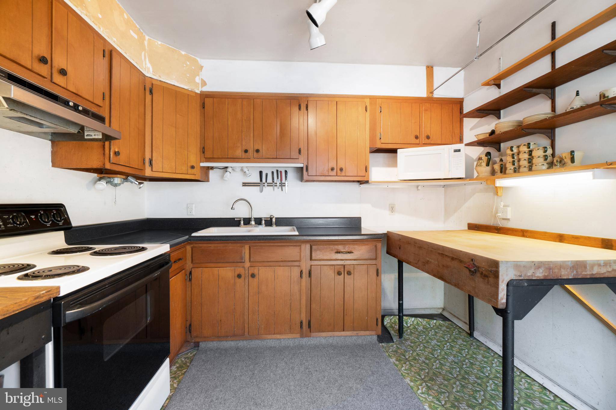 629 Hances Point Road North East, MD 21901 - Photo 8 of 21 Kitchen