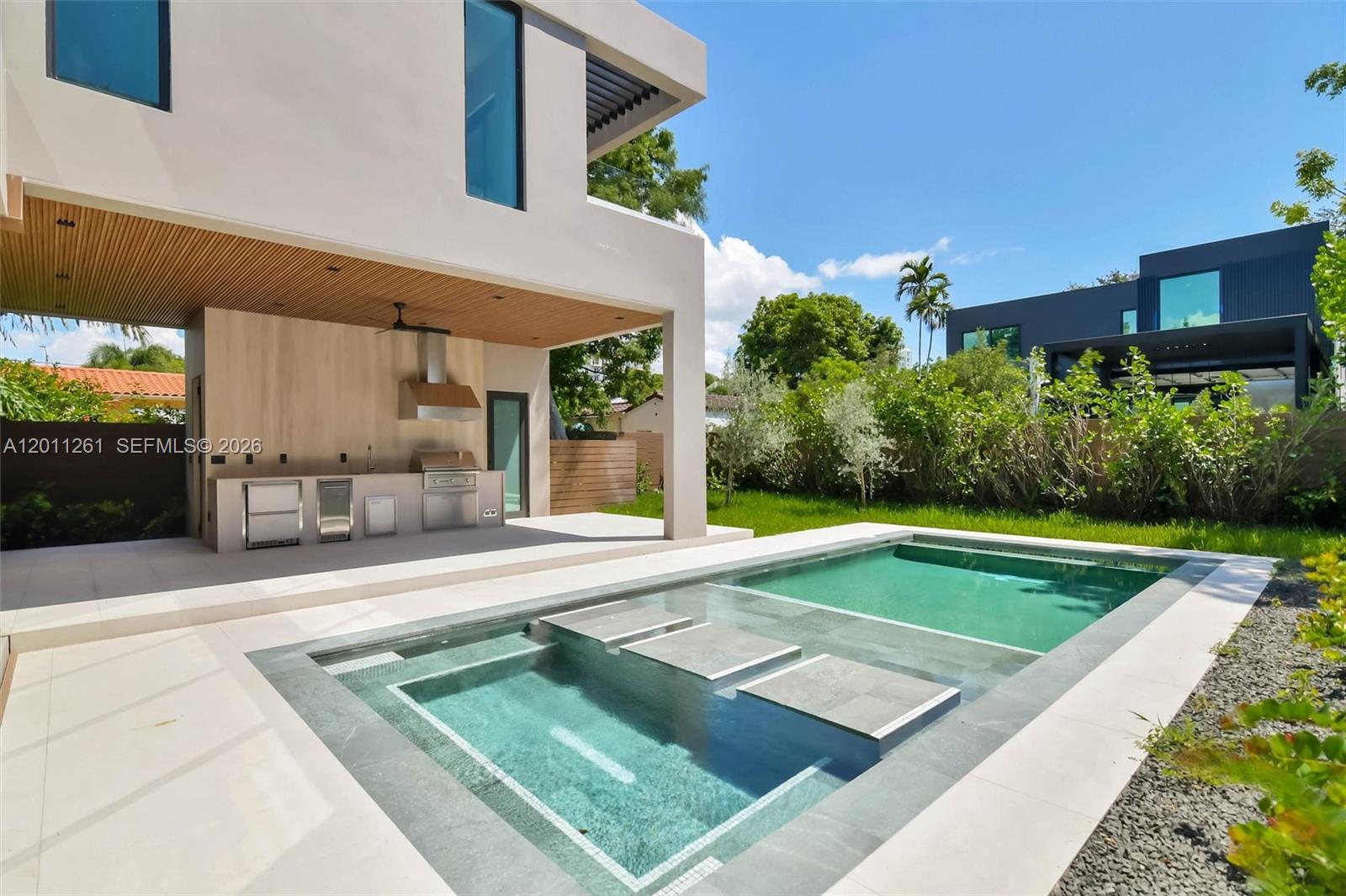 135 Southwest 29th Road Miami, FL 33129 - Photo 67 of 74