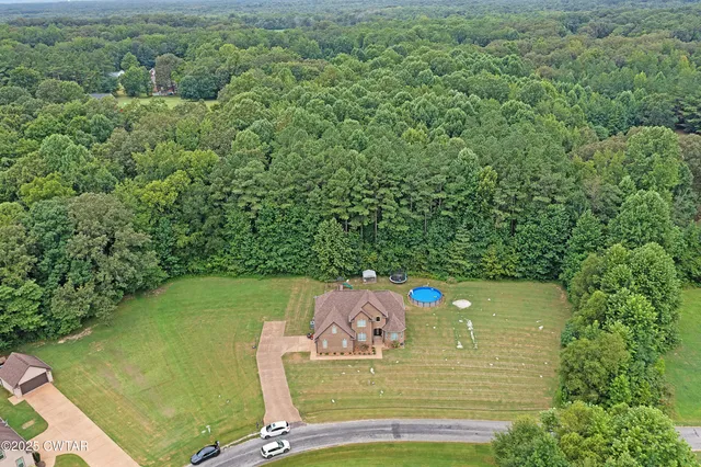 $525,000 | 515 Ridgewood Drive, Henderson, TN 38340