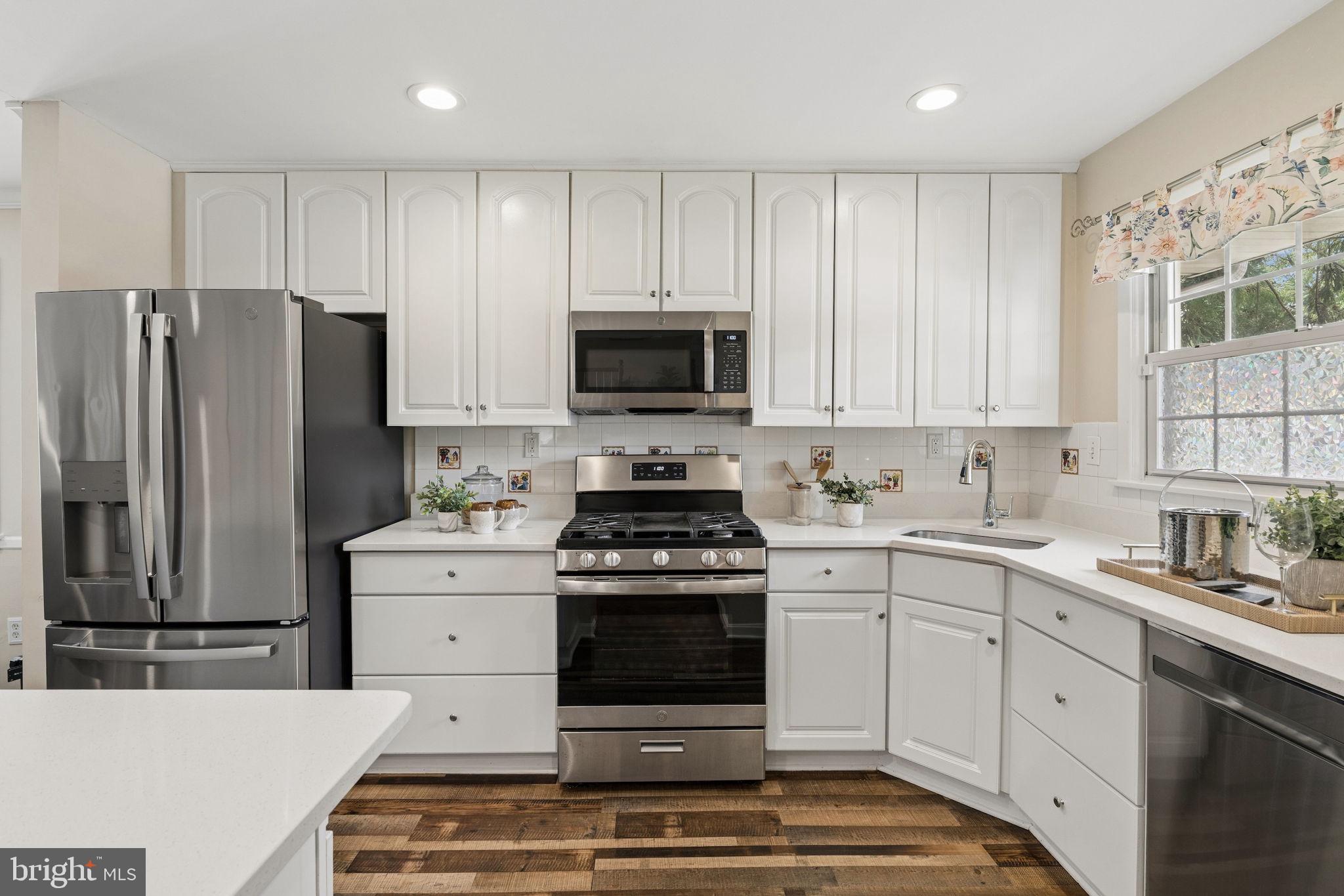 102 Othoridge Road Lutherville-Timonium, MD 21093 - Photo 11 of 43 Kitchen