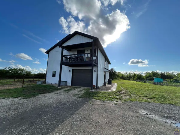 $399,000 | 7455 Southeast Croco Road, Berryton, KS 66409