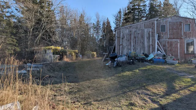 $150,000 | 5 Oceanville Road, Stonington, ME 04681