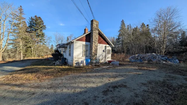 $150,000 | 5 Oceanville Road, Stonington, ME 04681