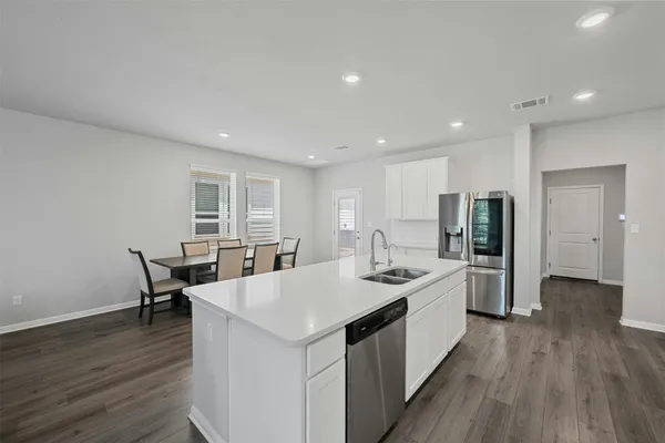 $2,450 | 964 Lone Peak Way, Dripping Springs, TX 78620
