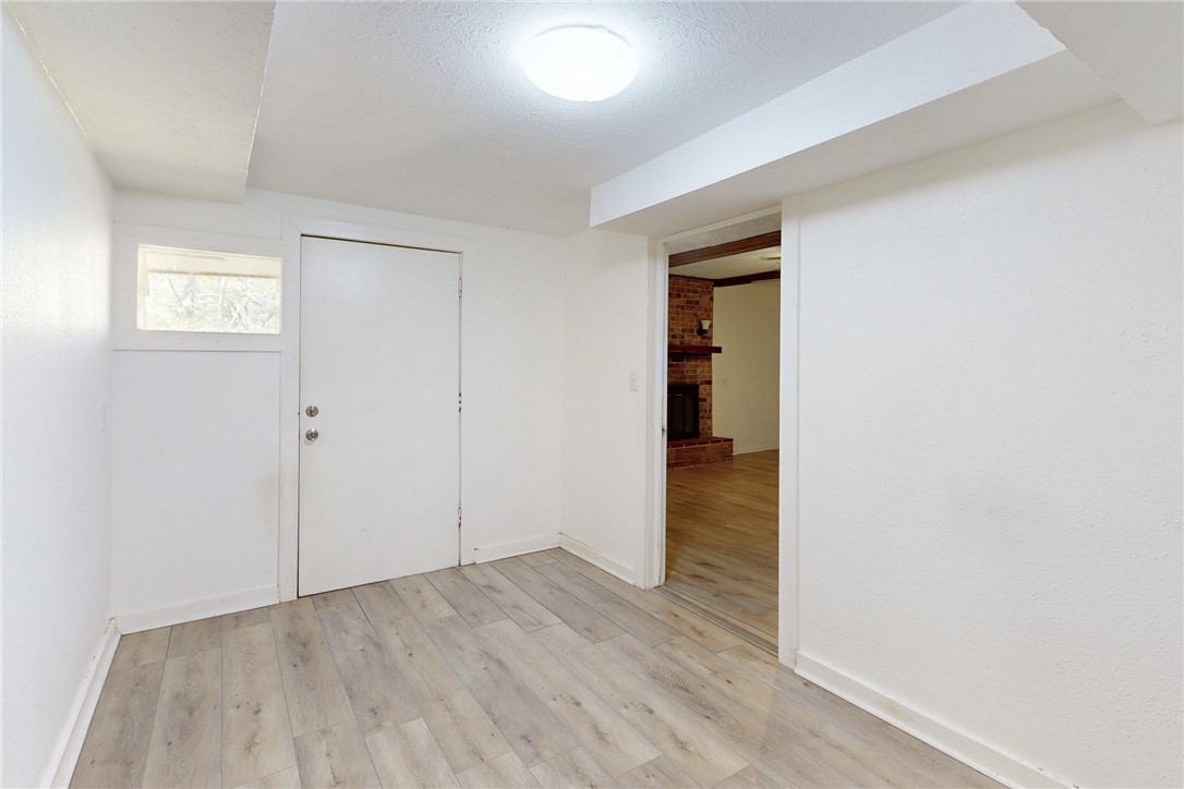 606 Wheelock Street Hearne, TX 77859 - Photo 14 of 34