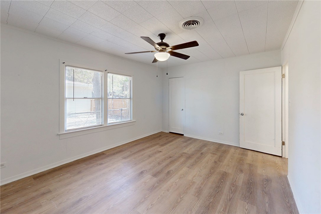 606 Wheelock Street Hearne, TX 77859 - Photo 18 of 34