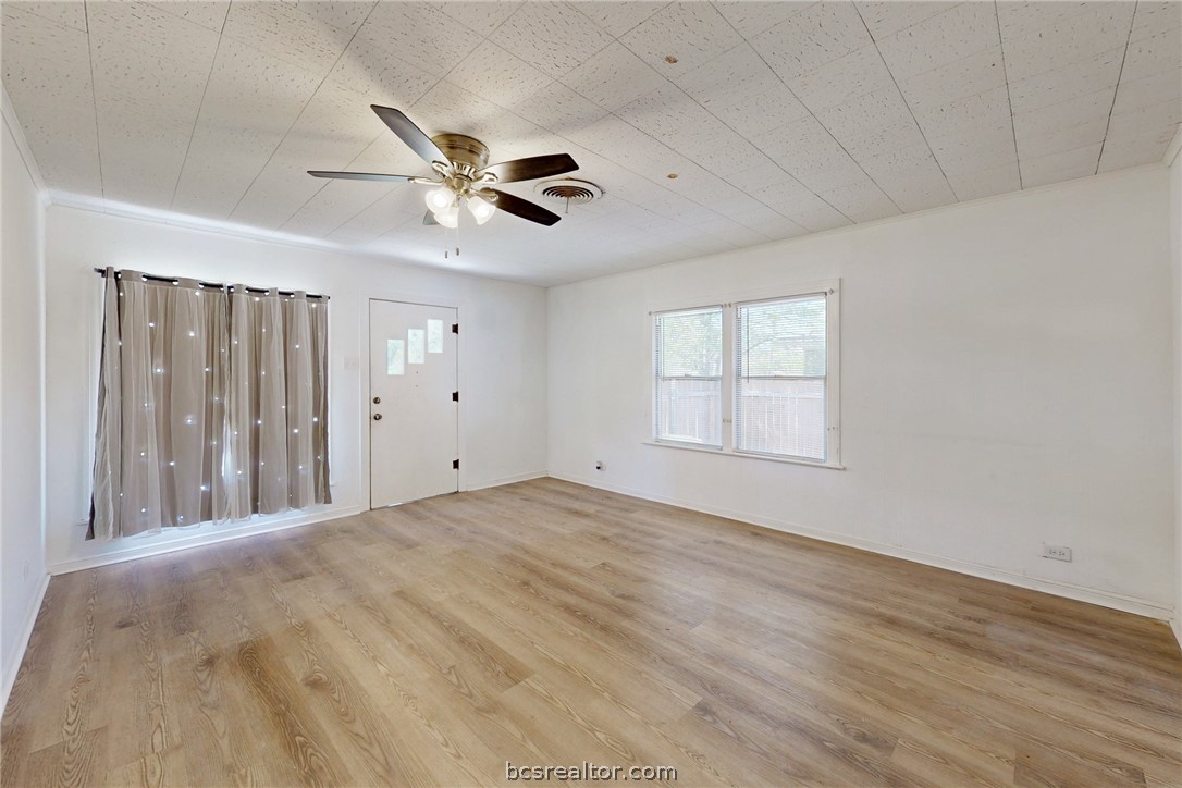 606 Wheelock Street Hearne, TX 77859 - Photo 5 of 34