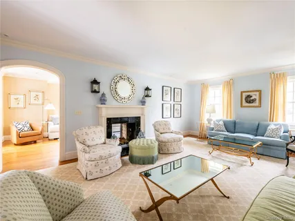 $3,198,000 | 170 Manhasset Woods Road, Manhasset, NY 11030