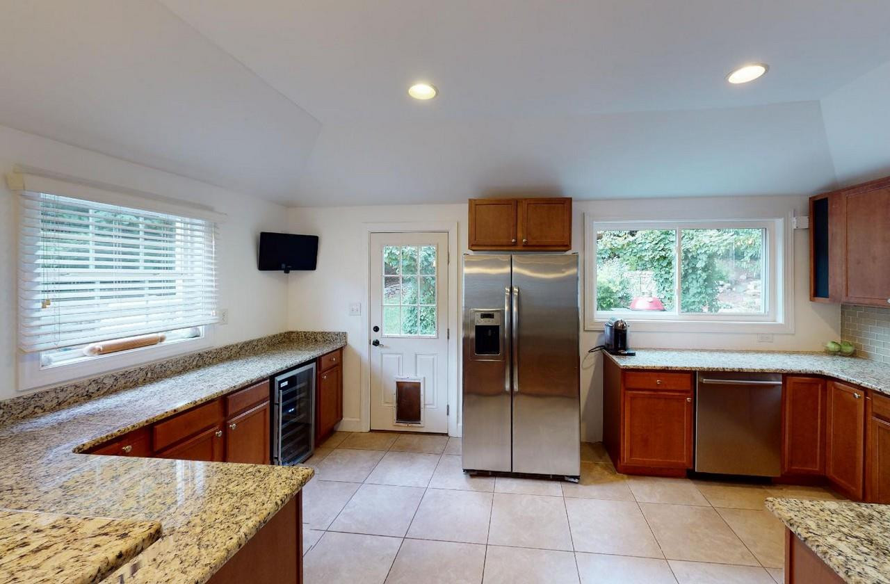 2706 Gordon Street Raleigh, NC 27608 - Photo 5 of 17 Photo 5