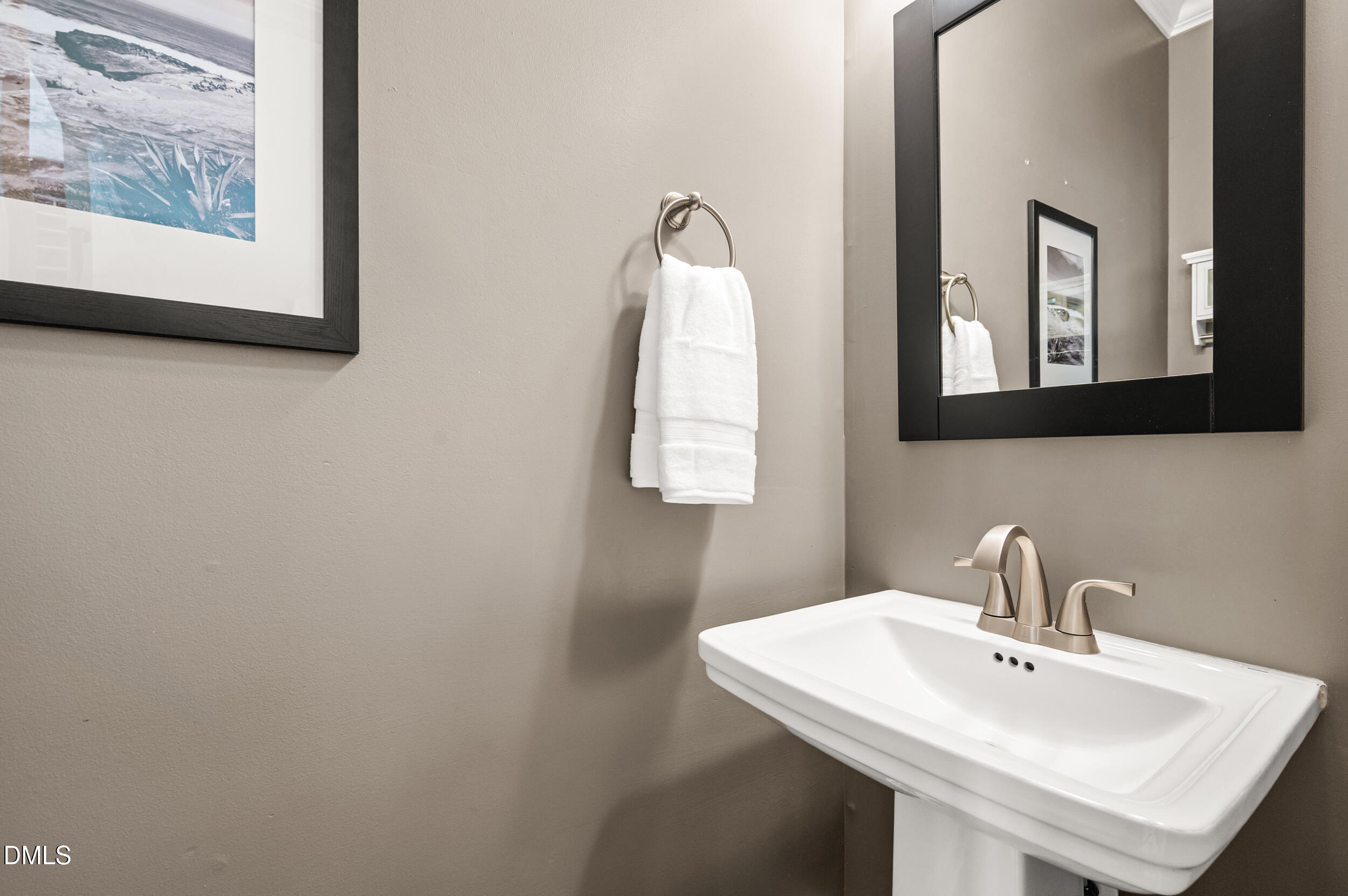 4916 Morning Edge Drive Raleigh, NC 27613 - Photo 17 of 24 Powder Room