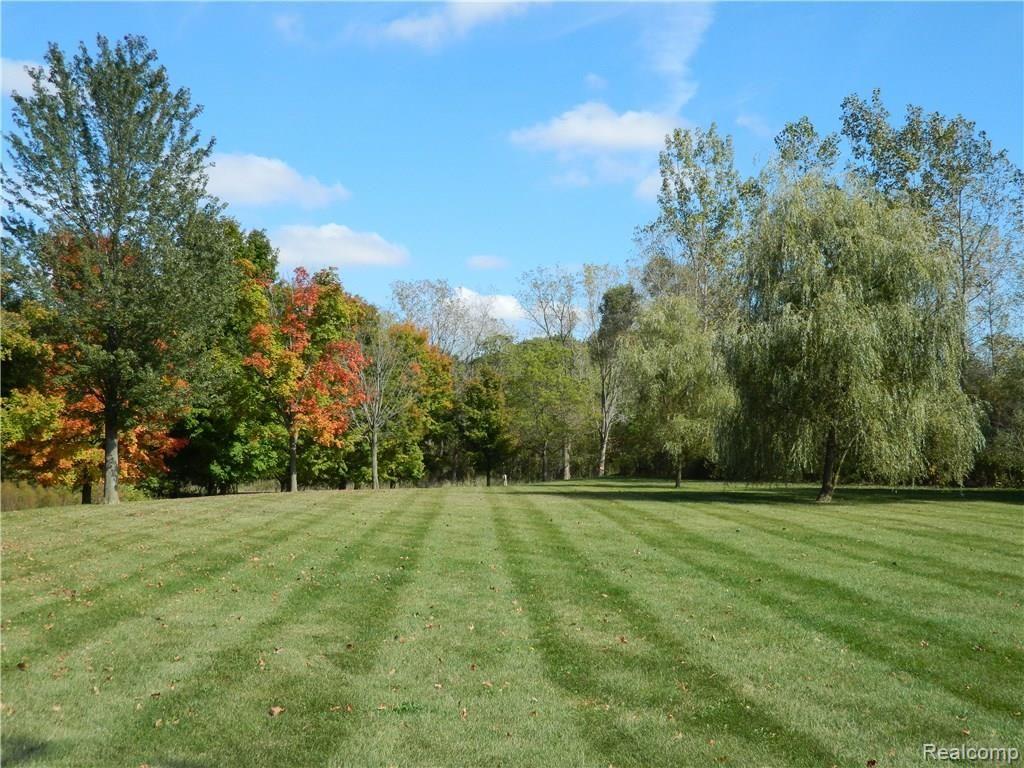 23113 Currie Road South Lyon, MI 48178 - Photo 46 of 49 Currie Rd 084.JPG
