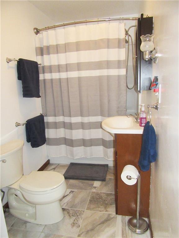 132 Salem Church Road Midland, PA 15059 - Photo 11 of 24 Gallery Image 11