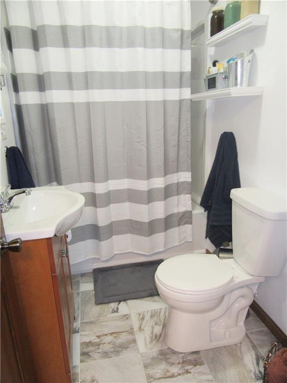 132 Salem Church Road Midland, PA 15059 - Photo 8 of 24 Gallery Image 8