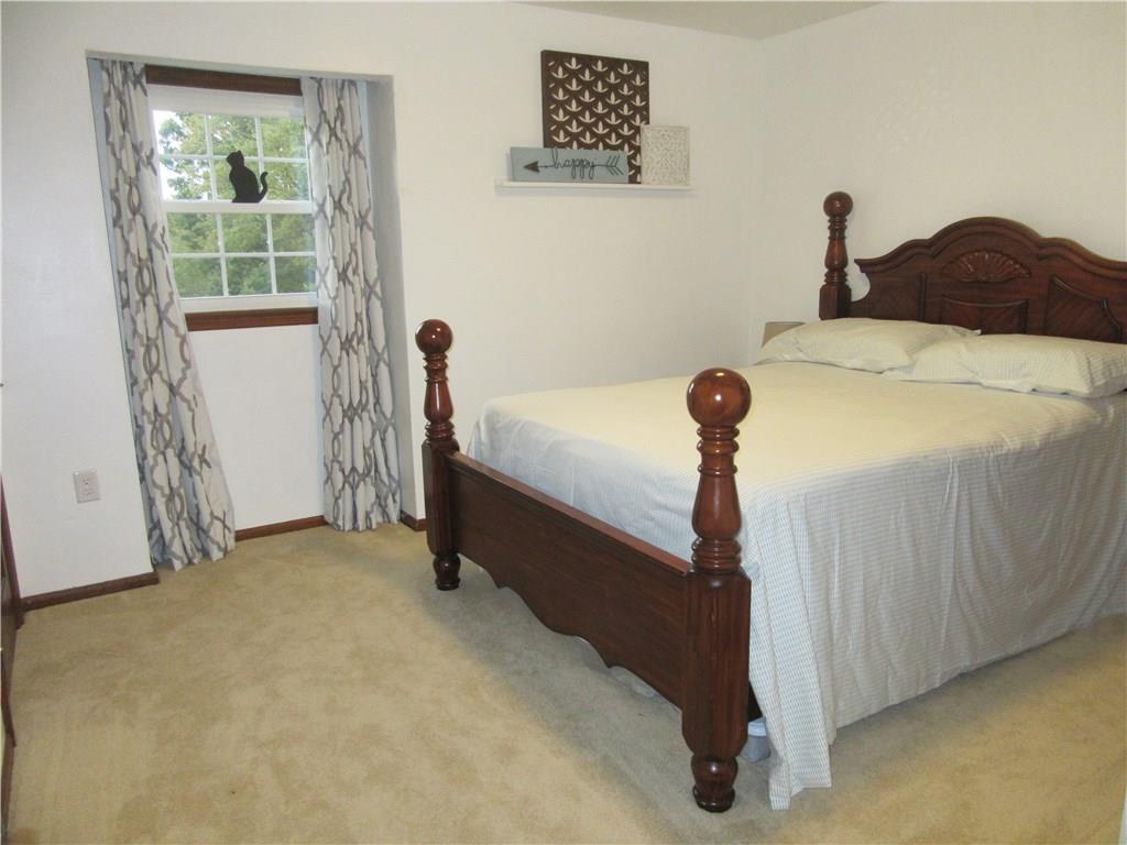 132 Salem Church Road Midland, PA 15059 - Photo 9 of 24 Gallery Image 9