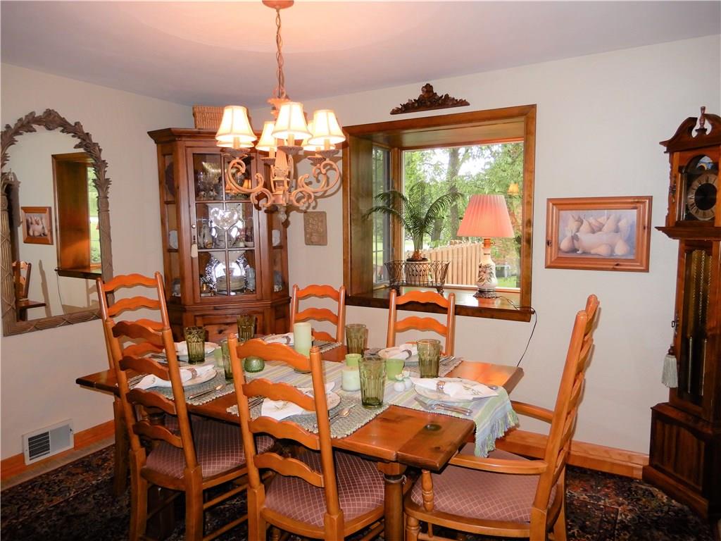 918 Bebout Road Venetia, PA 15367 - Photo 5 of 25 Dining Room 918 Bebout Road