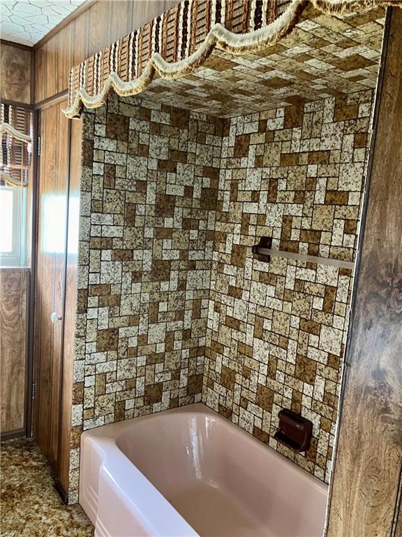 572 Paris Colliers Road Burgettstown, PA 15021 - Photo 17 of 23 Main Bathroom