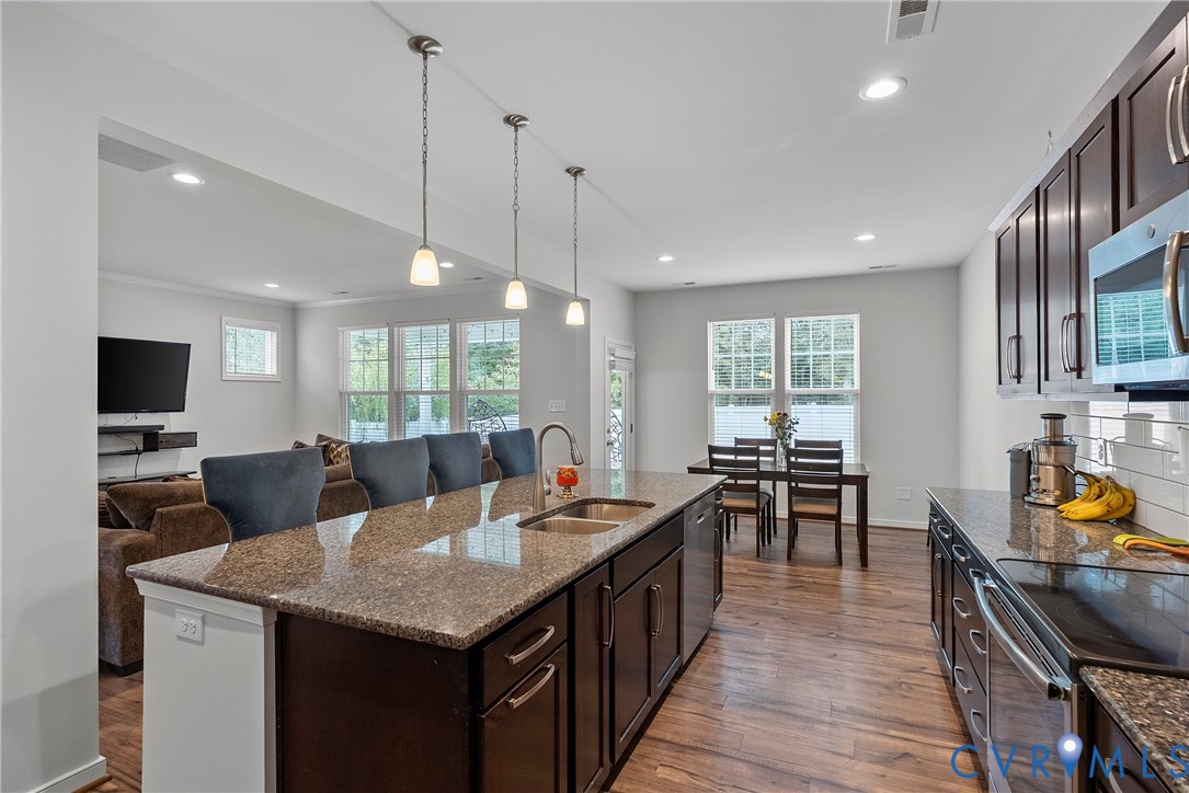 9876 Honeybee Drive Mechanicsville, VA 23116 - Photo 3 of 29