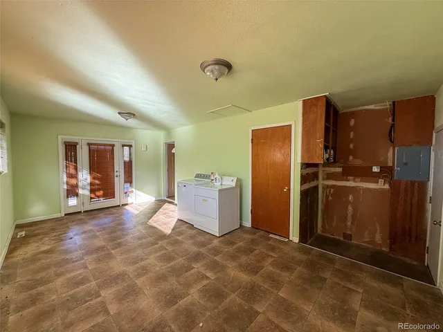 $249,000 | 890 15th Street, Burlington, CO 80807